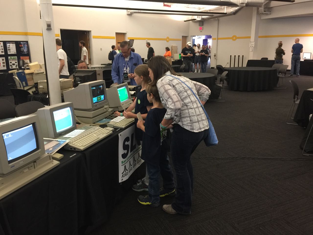 2017-08-05-vcfw-slcc-side-1-2-visitors-use-falcon