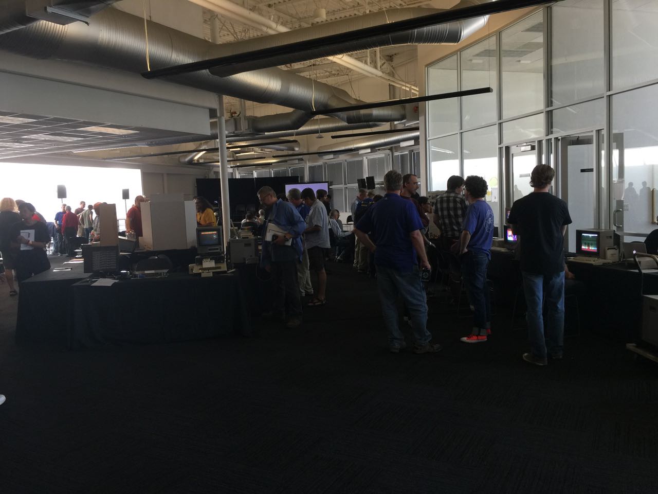 2017-08-05-vcfw-show-crowd