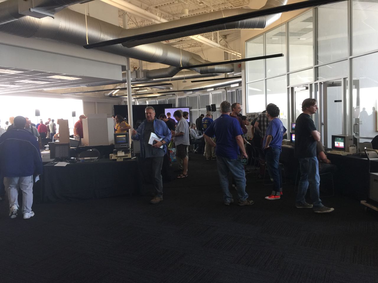 2017-08-05-vcfw-show-crowd-2nd